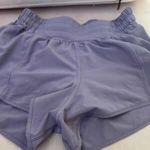 Women's Lulu lemon 🍋 Lavender Shorts hotty hot